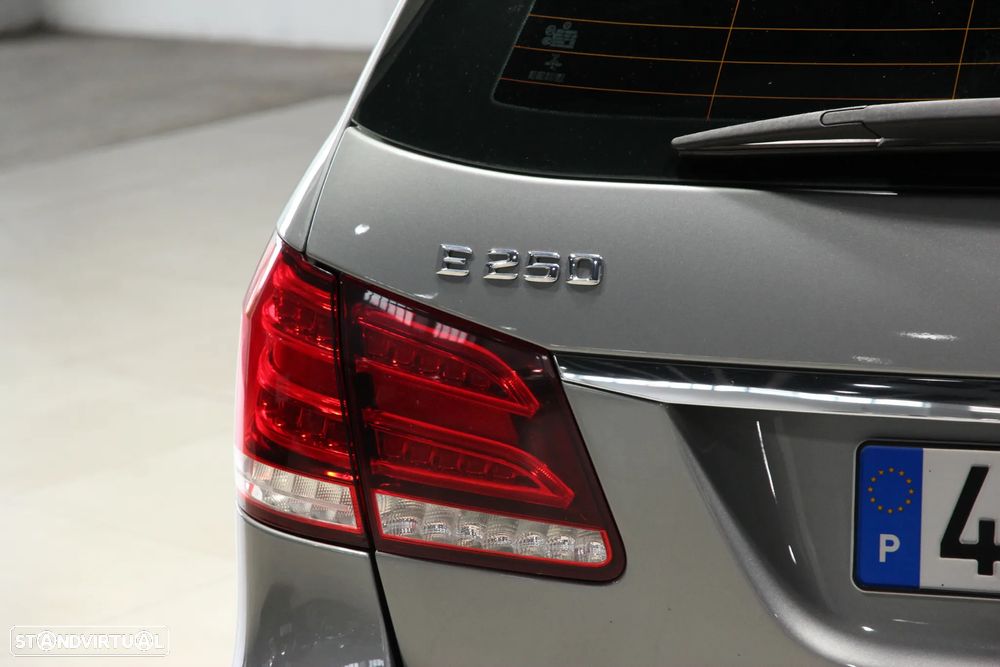 Mercedes-Benz E 250 BlueTEC Avantgarde Auto. - 6