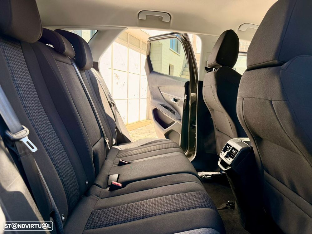 Peugeot 3008 1.2 PureTech Active - 15