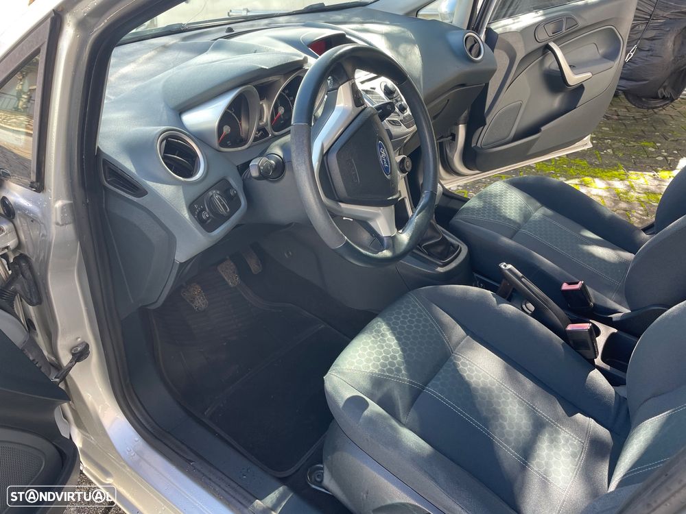 Ford Fiesta 1.25 Titanium - 26