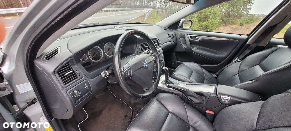 Volvo V70 D5 AWD Summum - 8