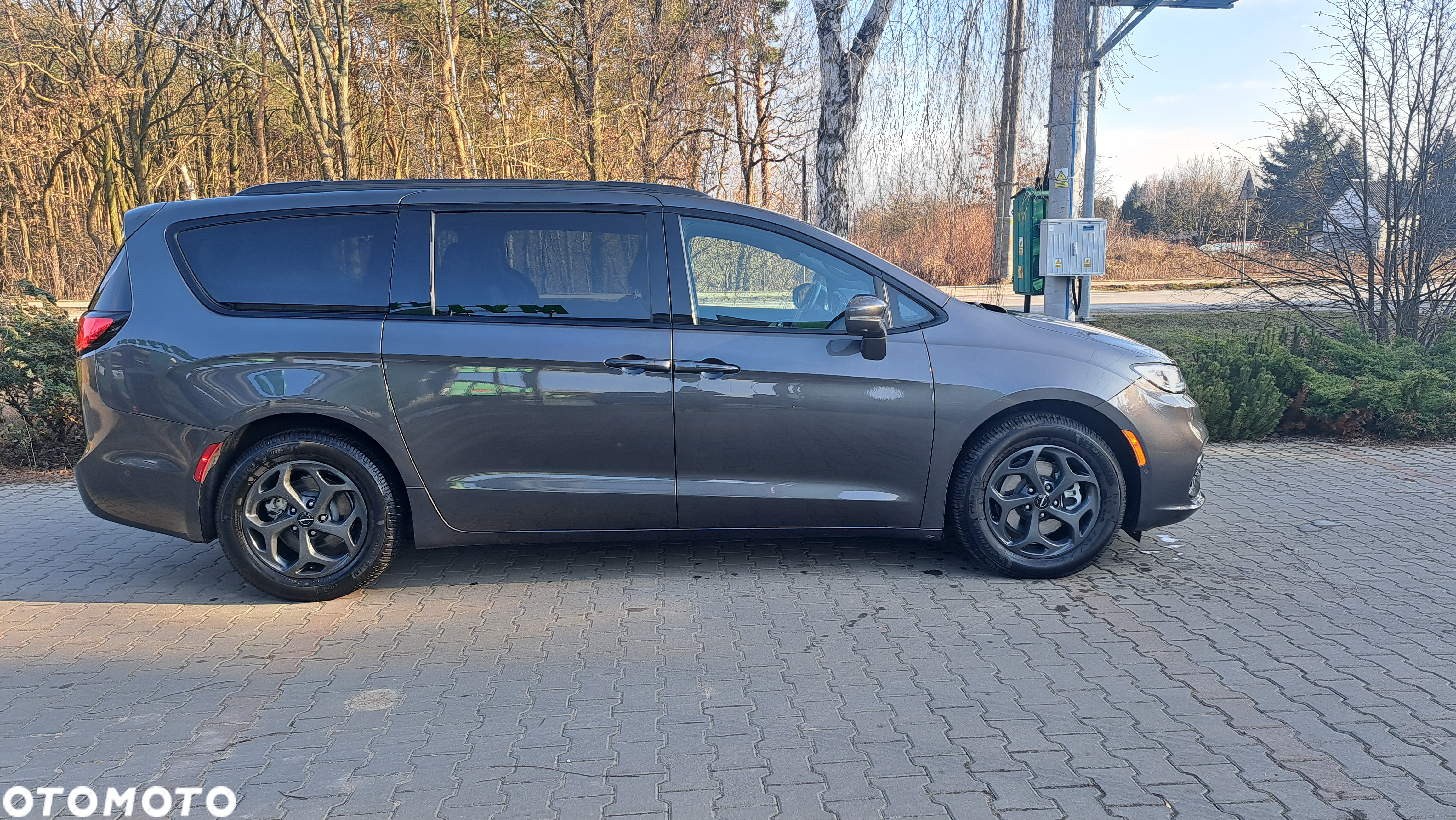 Chrysler Pacifica - 3