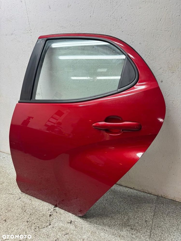 DRZWI LEWY TYŁ TOYOTA YARIS IV 2022 W-WA 3U5