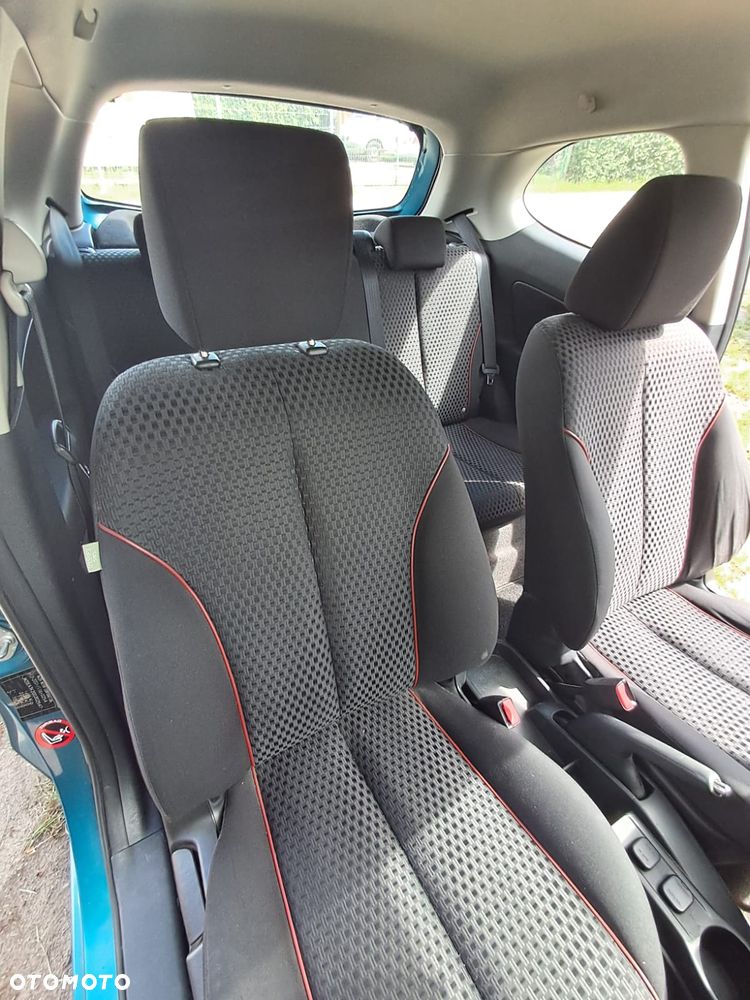 Mazda 2 - 7