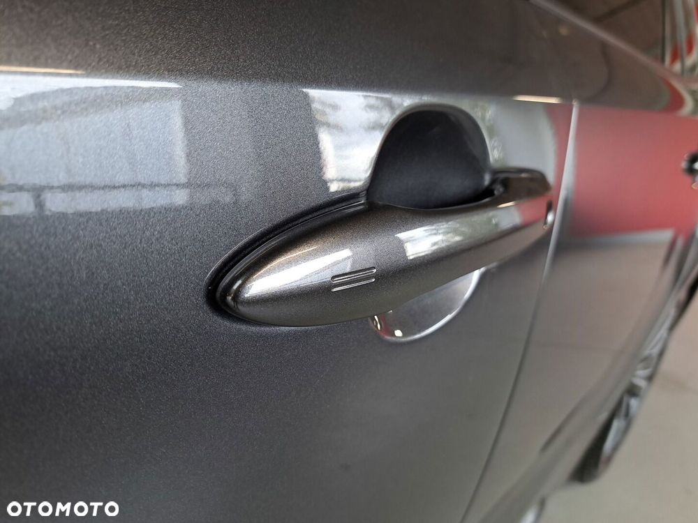 Toyota Corolla 1.8 Hybrid Style - 37