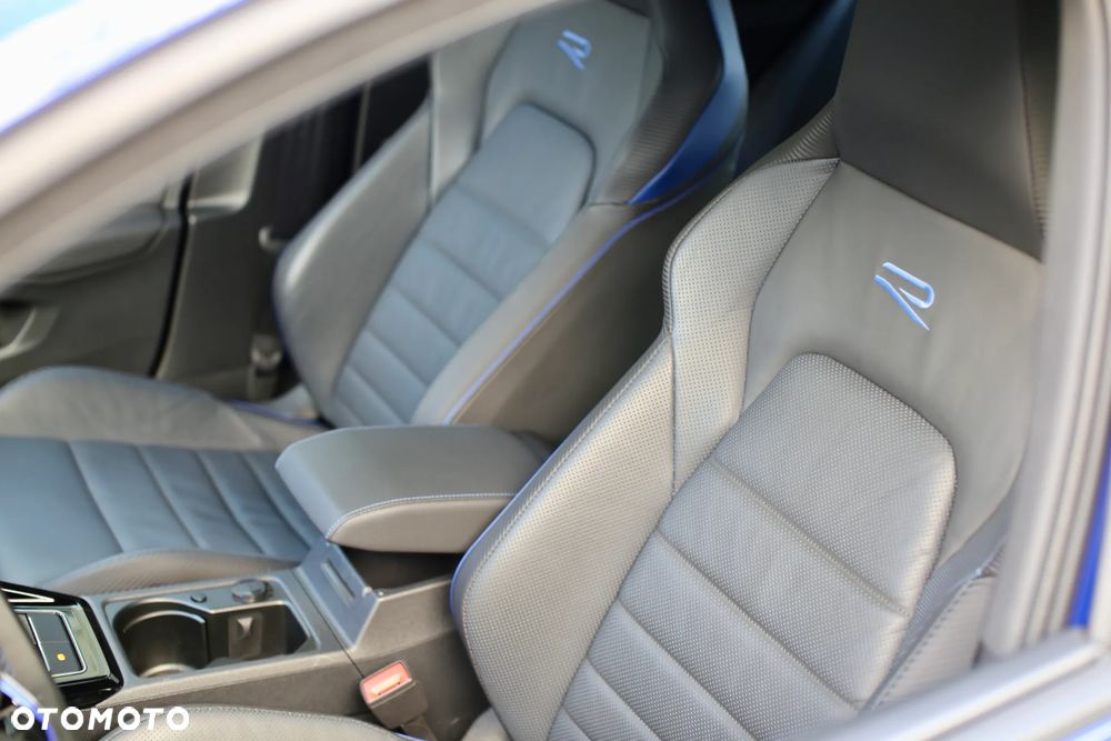 Volkswagen Golf - 5
