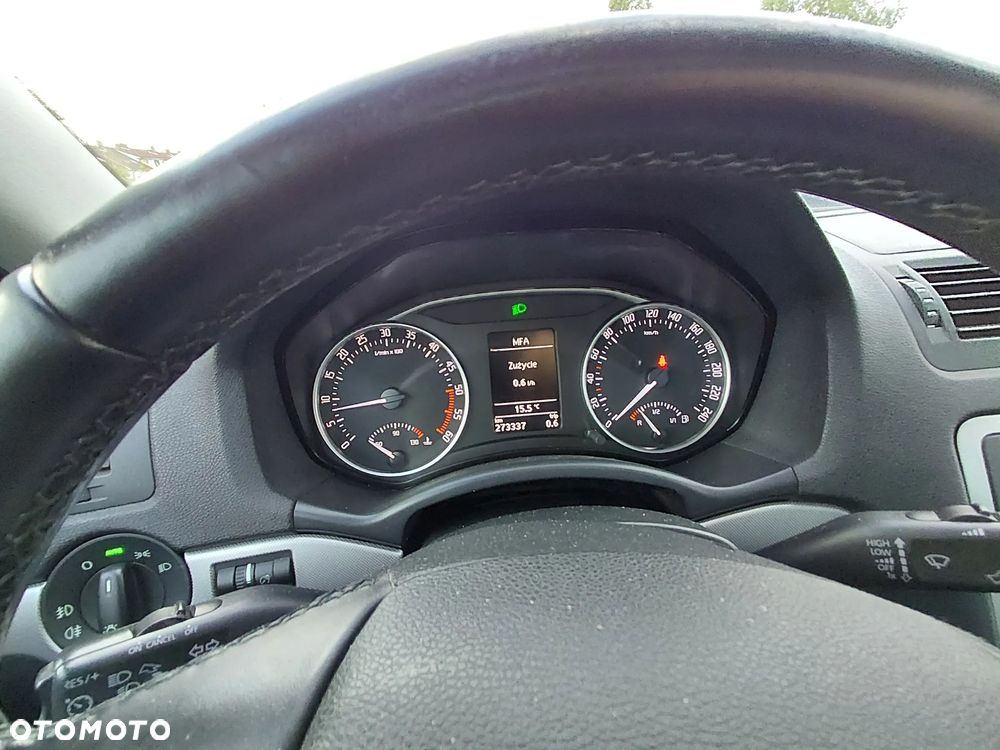 Skoda Octavia 1.6 TDI DPF Elegance - 10
