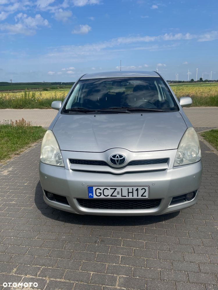 Toyota Corolla Verso - 2