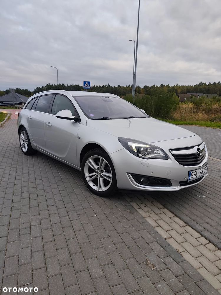 Opel Insignia 1.6 SIDI Turbo ecoFLEX Start/Stop Sport - 2