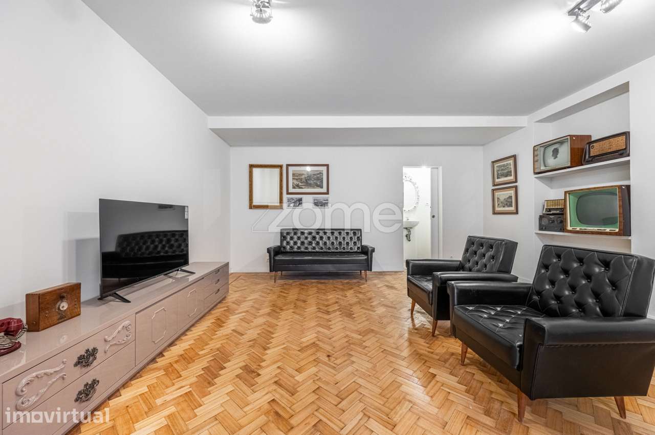 Loft/Hostel com 10 Camas | Rua da Fábrica – Junto aos Aliados, Port... - Grande imagem: 2/22