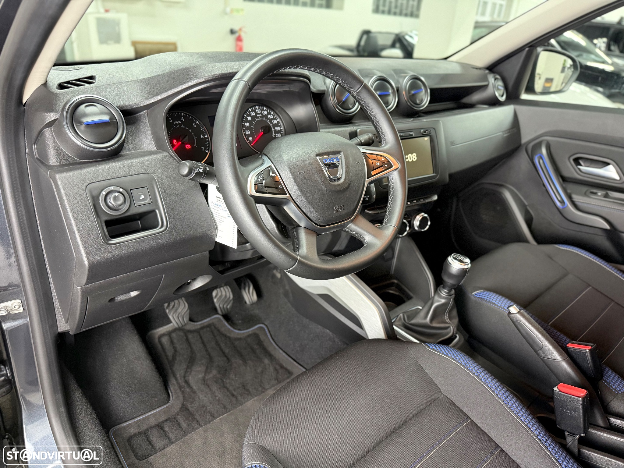 Dacia Duster 1.0 TCe Essential - 17