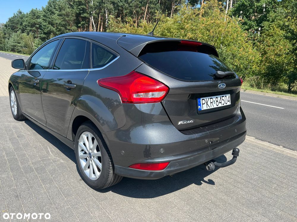 Ford Focus - 8