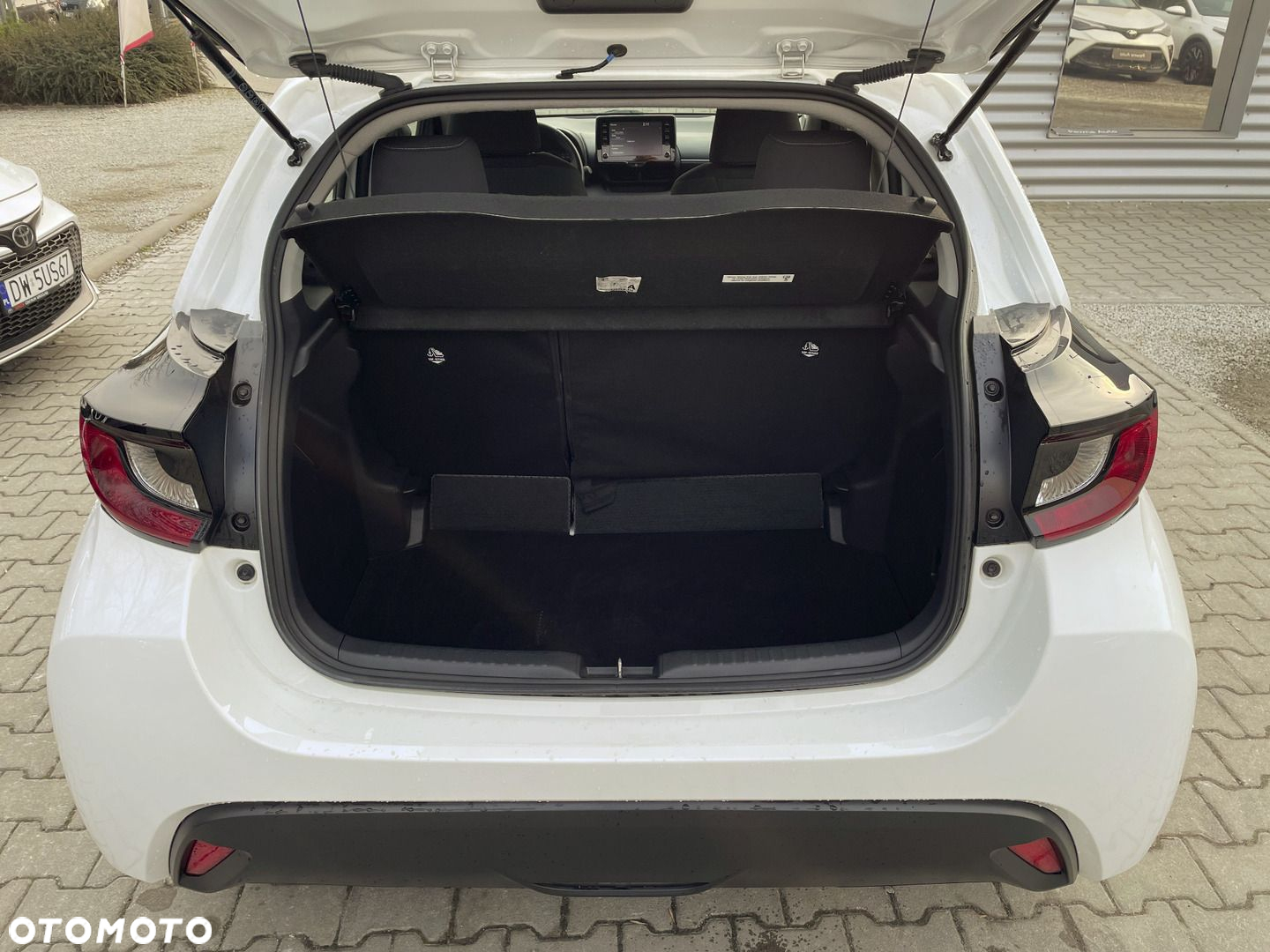 Toyota Yaris - 11