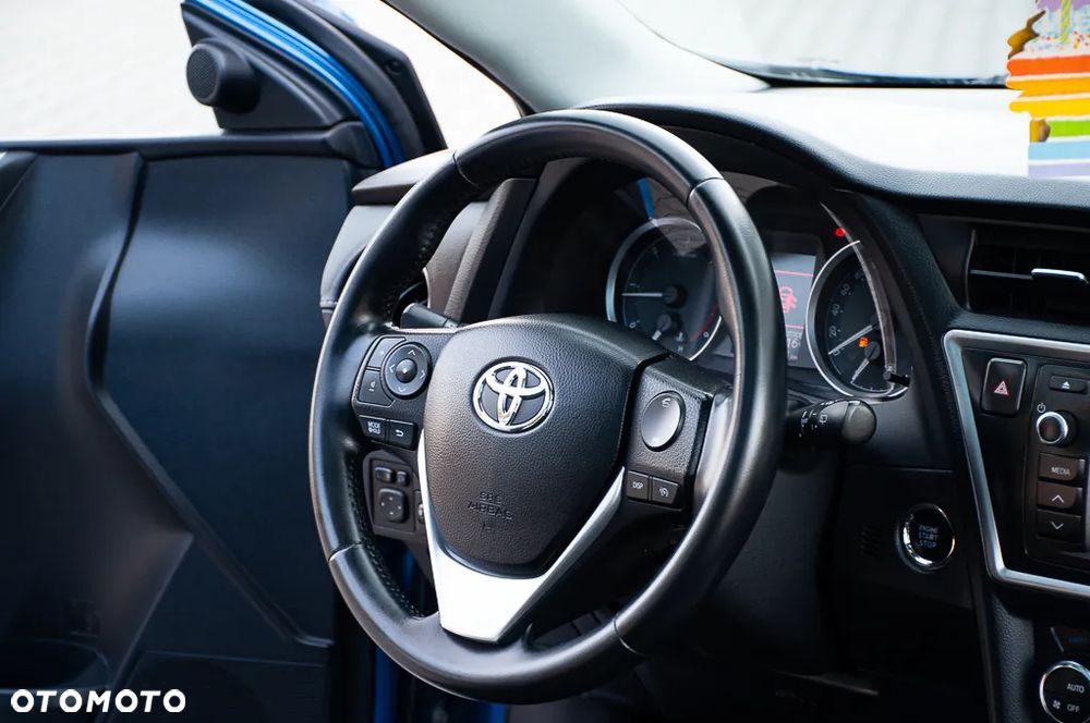 Toyota Auris 2.0 D-4D Executive - 34
