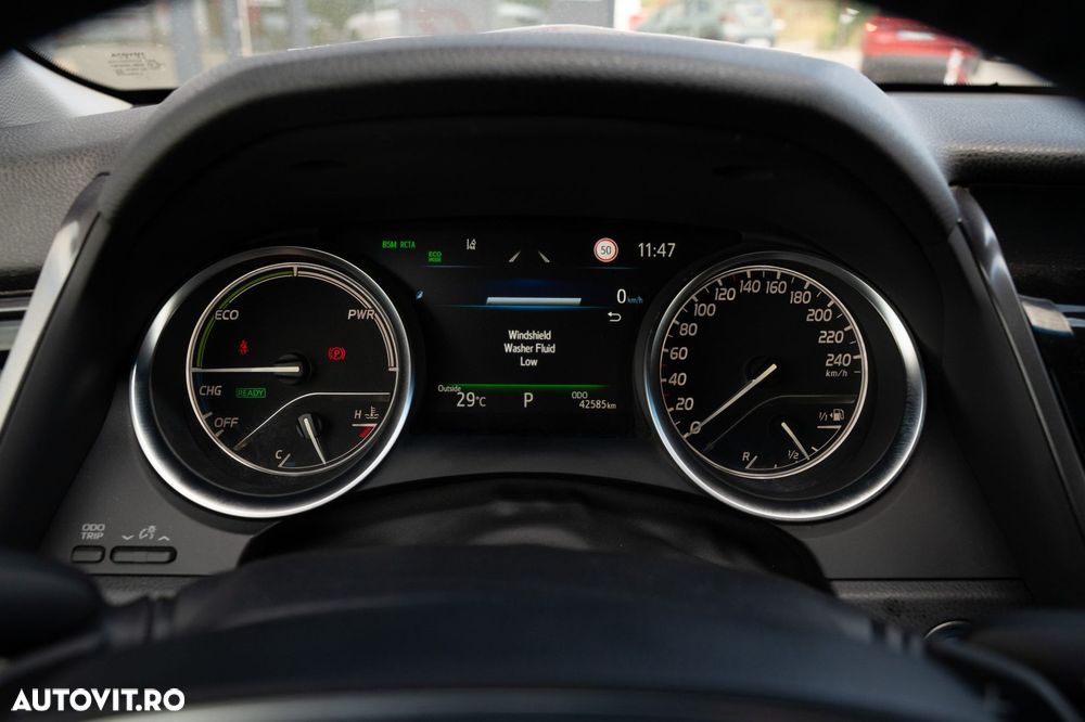 Toyota Camry 2.5 Dynamic - 11