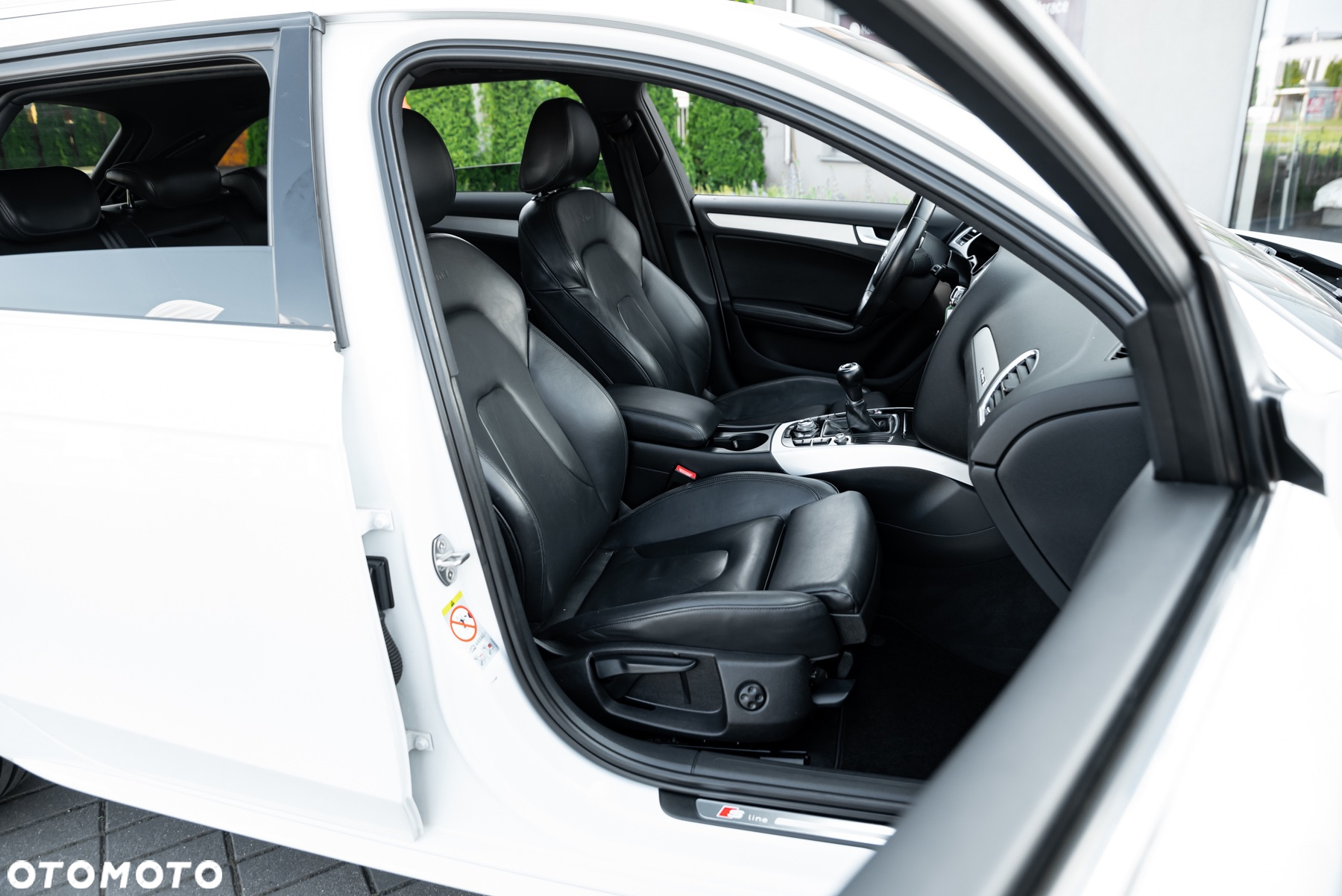 Audi A4 Avant 3.0 TDI DPF quattro S line Sportpaket - 26