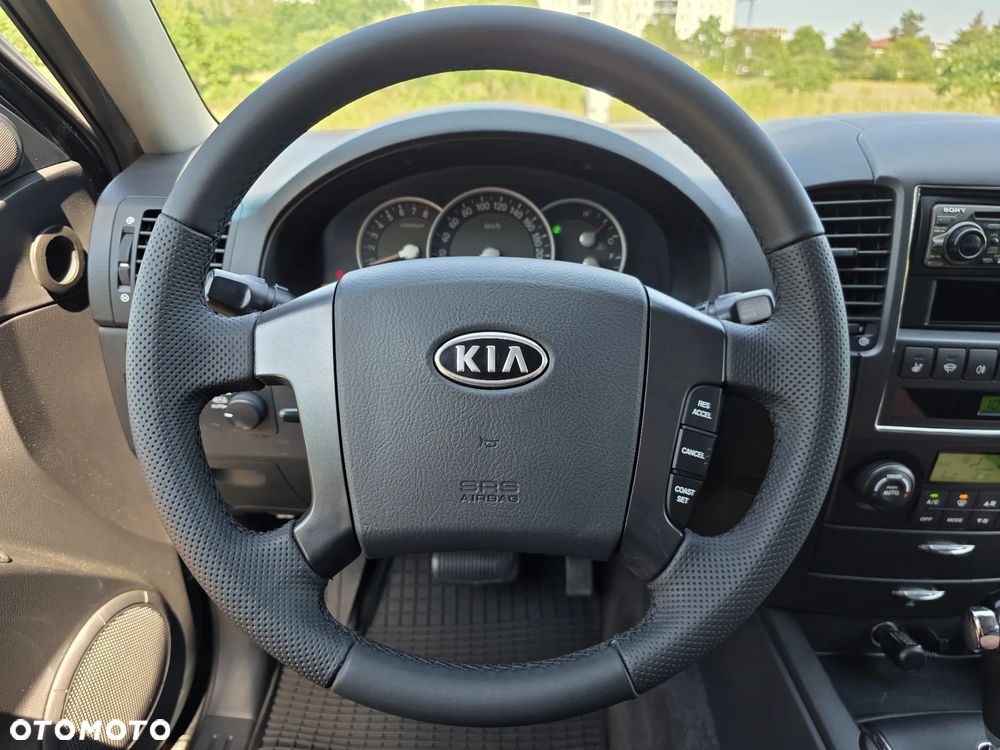 Kia Sorento - 12