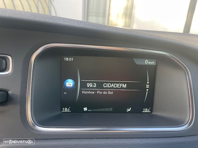 Volvo V40 1.6 D2 VOR - 30