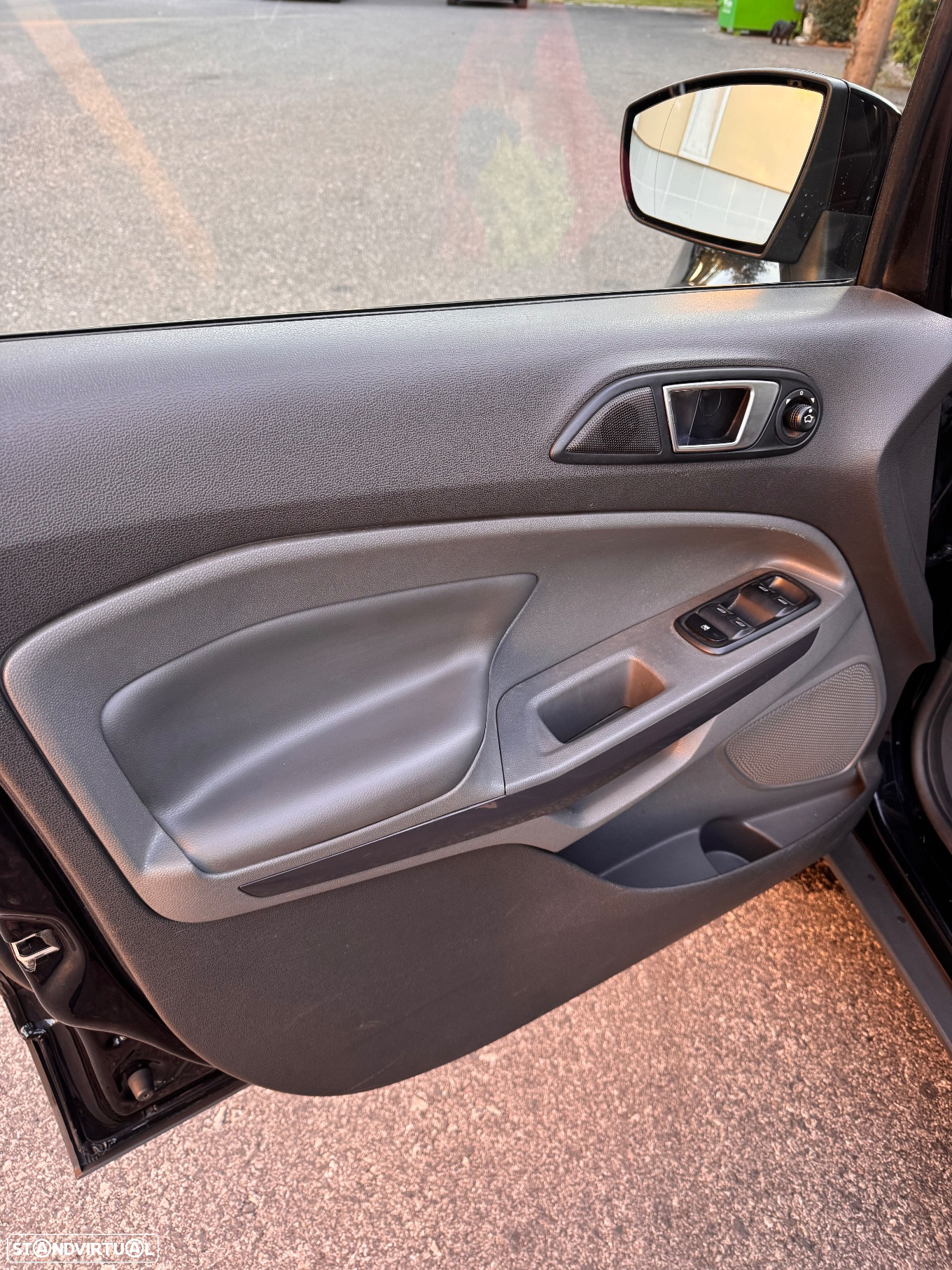 Ford EcoSport 1.0 STCi Titanium - 24