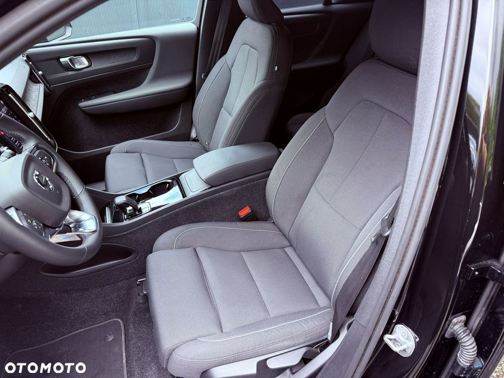 Volvo XC 40 - 22