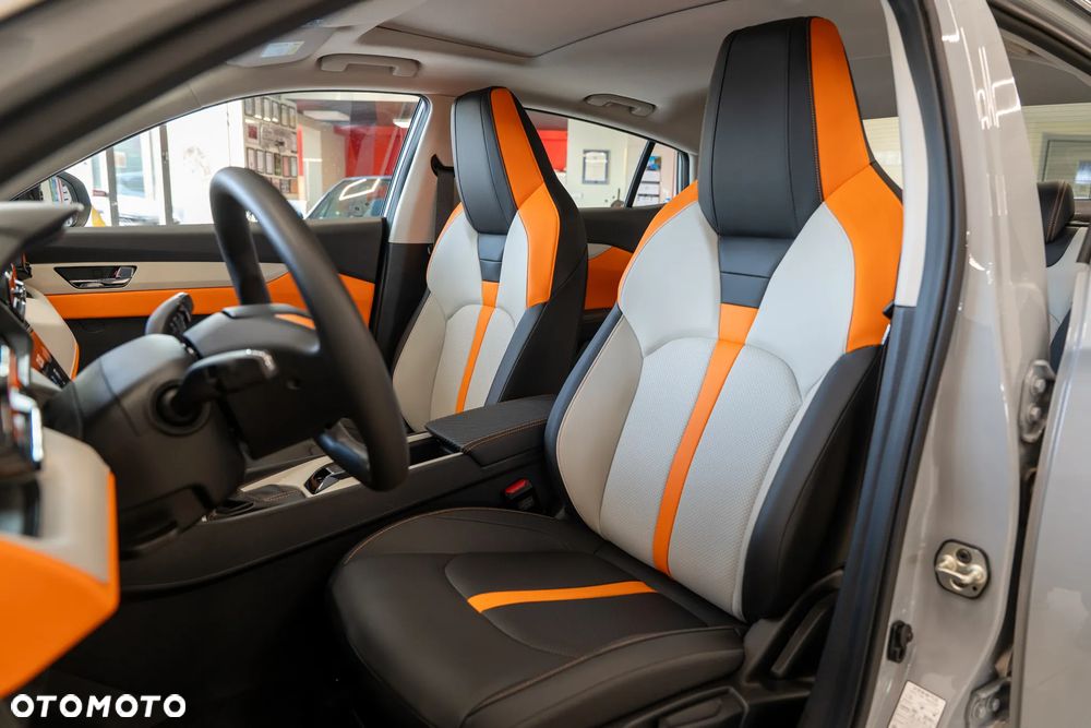 Dongfeng Shine 1.5 Mach Power DCT - 17