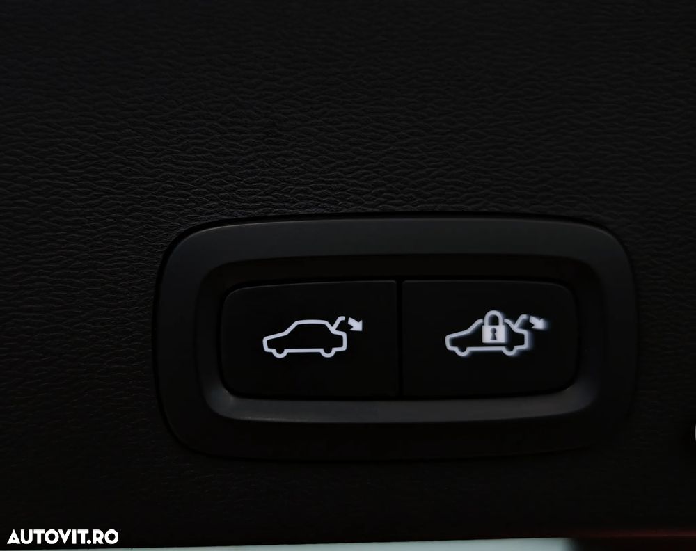 Volvo XC 40 T4 Recharge DKG Inscription - 25