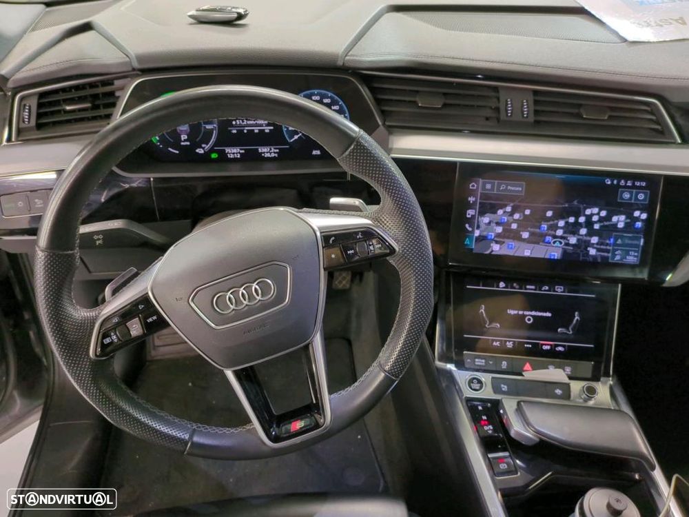 Audi e-tron 55 quattro S line - 8