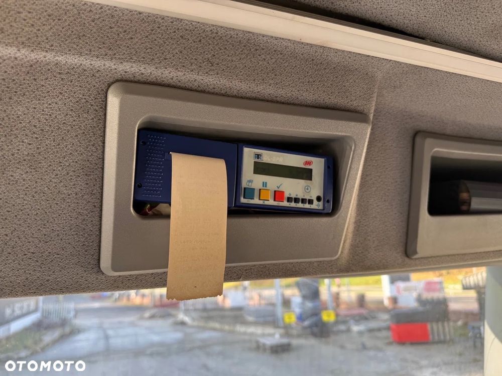 Mercedes-Benz AXOR - 17