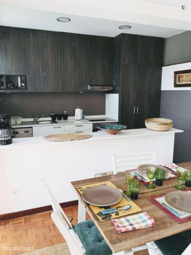 Quarto - localizado em Massarelos Porto - Grande imagem: 5/19