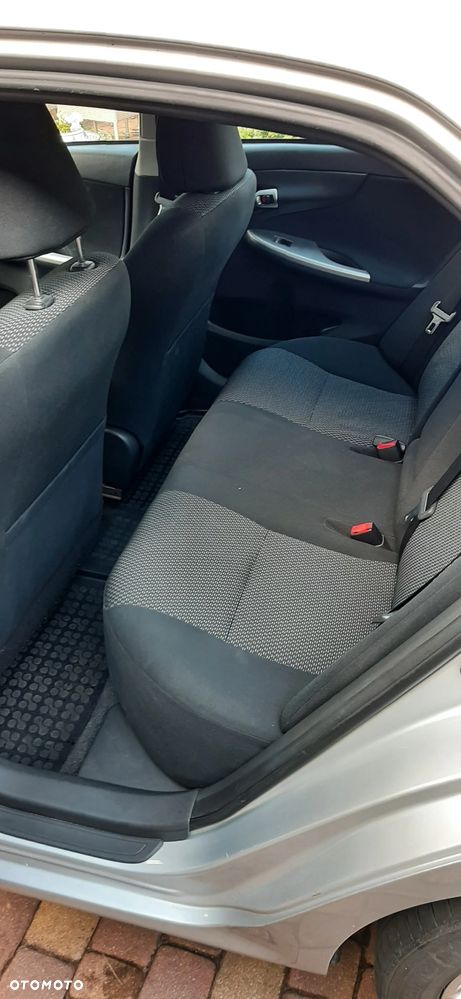 Toyota Corolla 1.6 Luna - 9