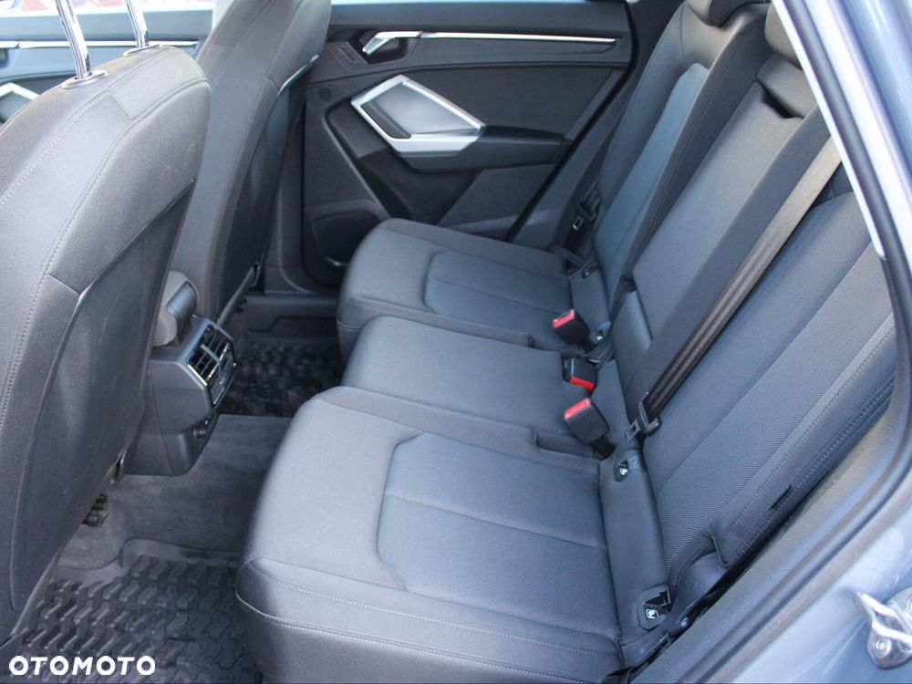 Audi Q3 35 TFSI Advanced S tronic - 12