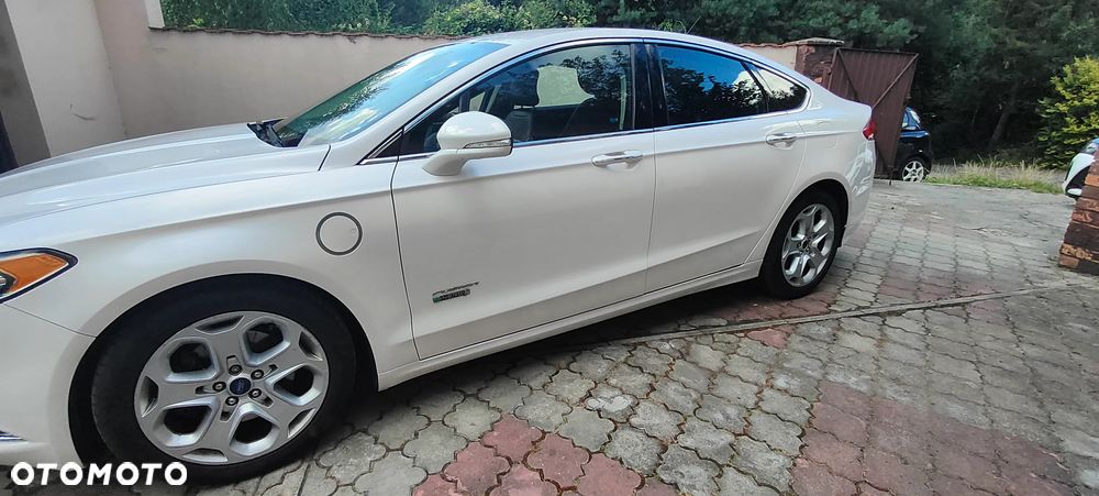 Ford Fusion - 5