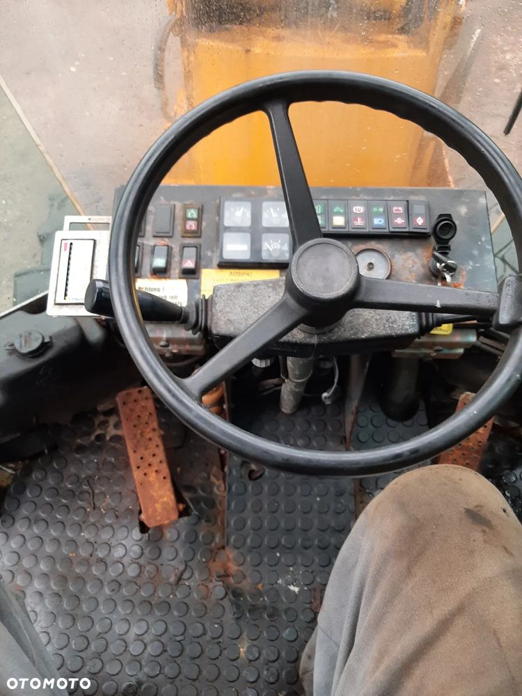 Paus 852 - 7