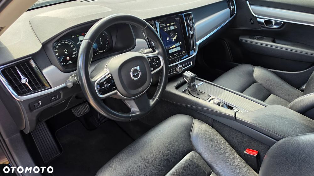 Volvo V90 D4 Geartronic Momentum - 11