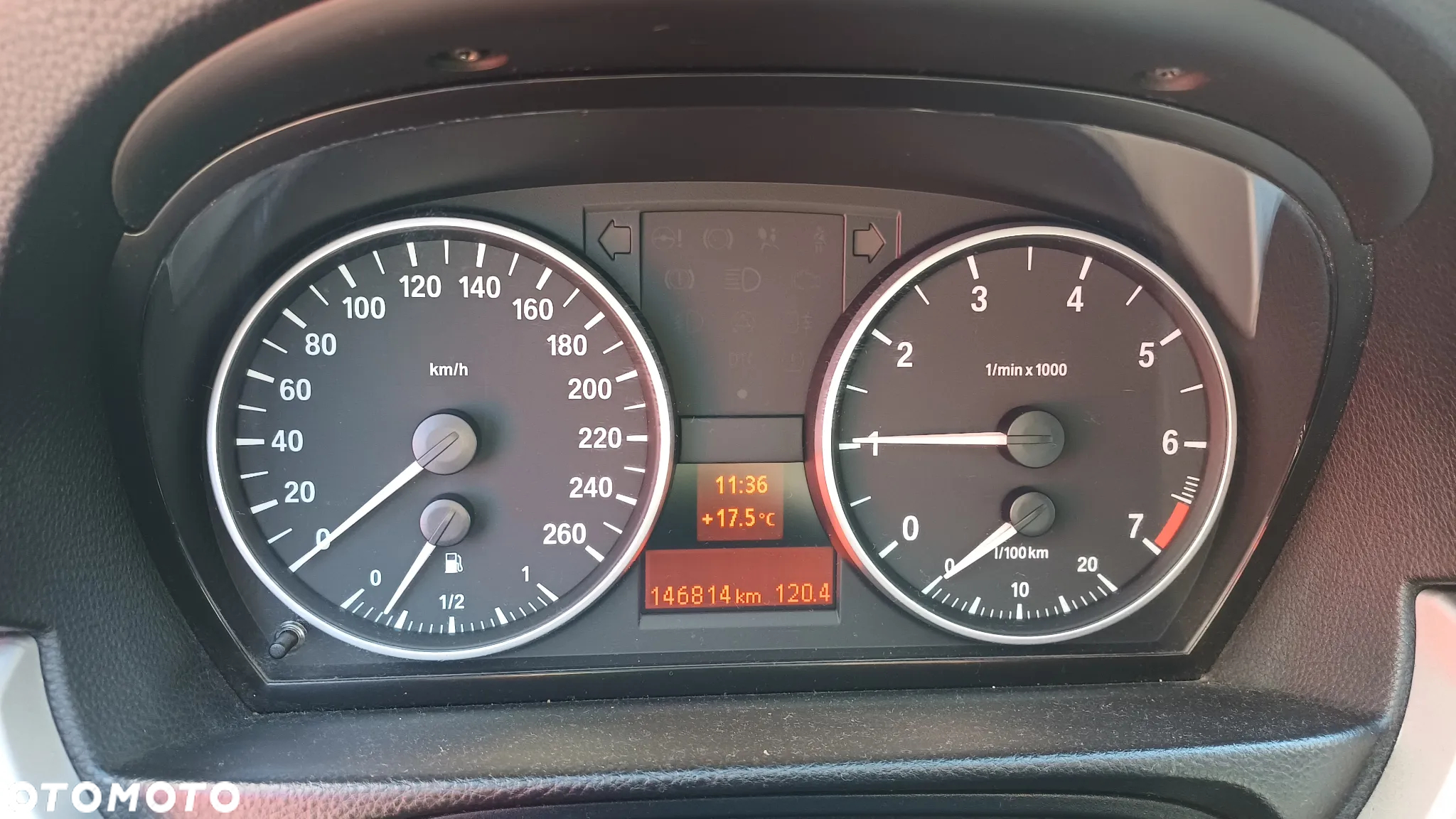 BMW Seria 3 318i - 10