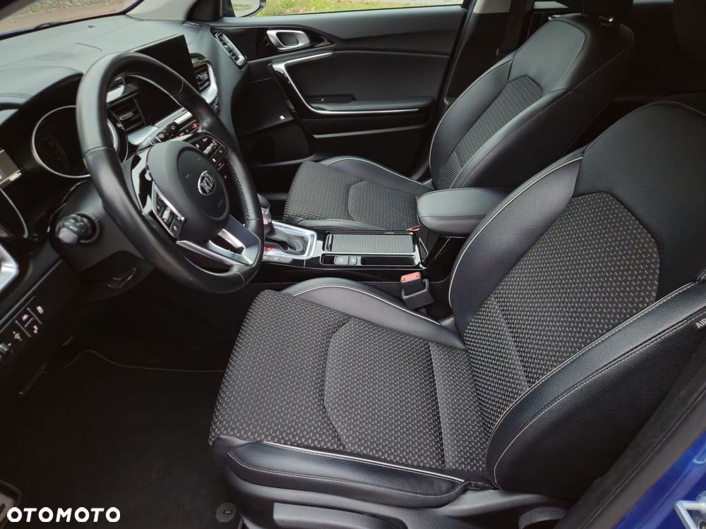 Kia Ceed 1.4 T-GDI L Business Line Plus DCT - 23