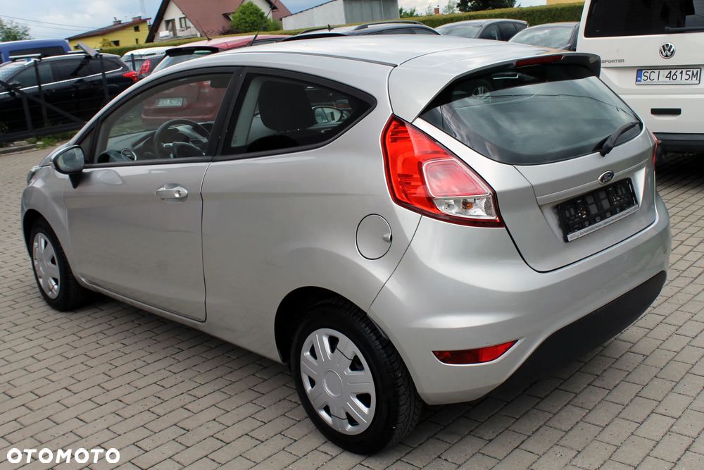 Ford Fiesta 1.25 Ambiente EU5 - 5