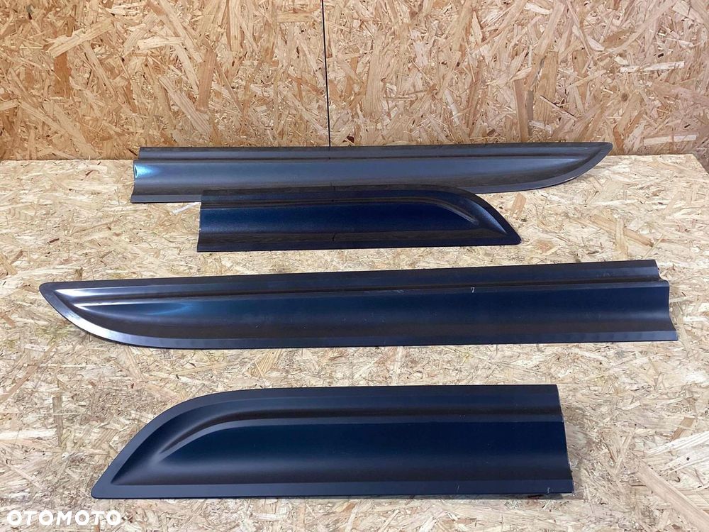 PORSCHE MACAN LISTWA DRZWI 95B898561F 95B898562F 95B898566E 95B898565E