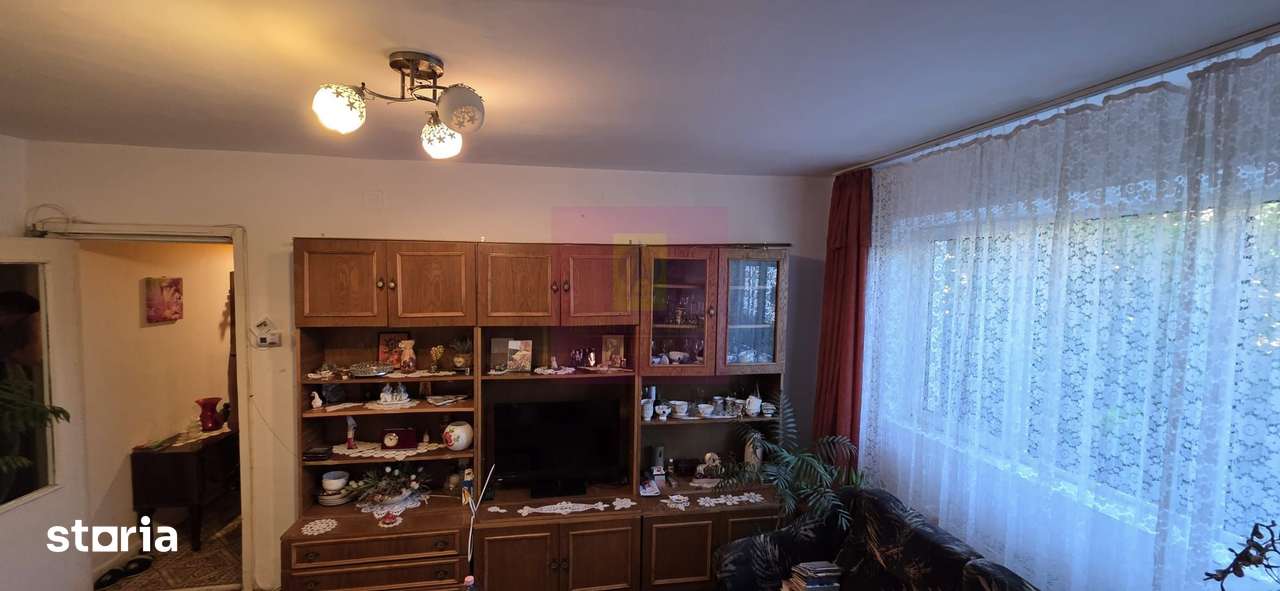 Apartament cu 2 camere de vanzare in Campina, parter — fotografia 3