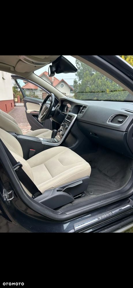 Volvo V60 D3 Geartronic - 10