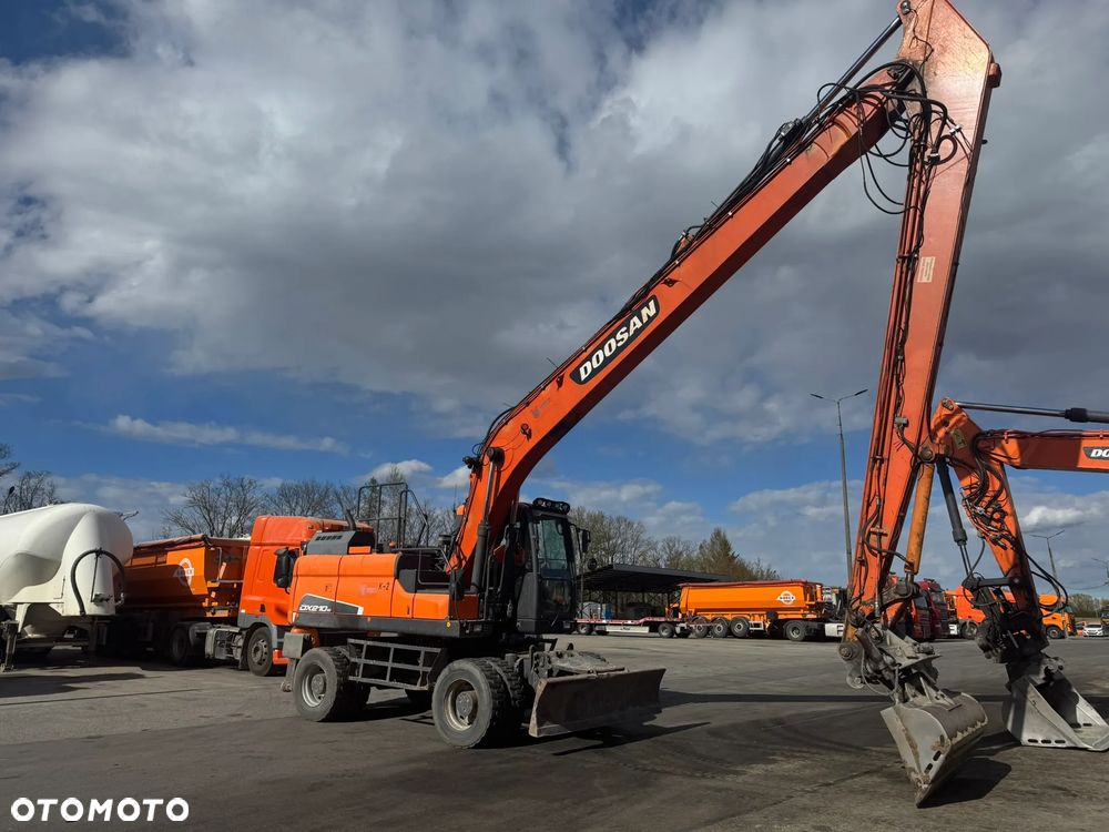 Doosan DX210W - 2
