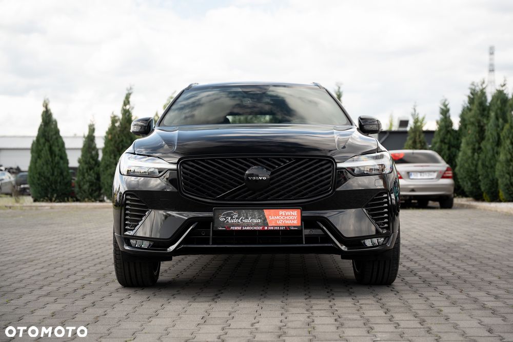 Volvo XC 60 B5 B AWD Ultimate Dark - 18