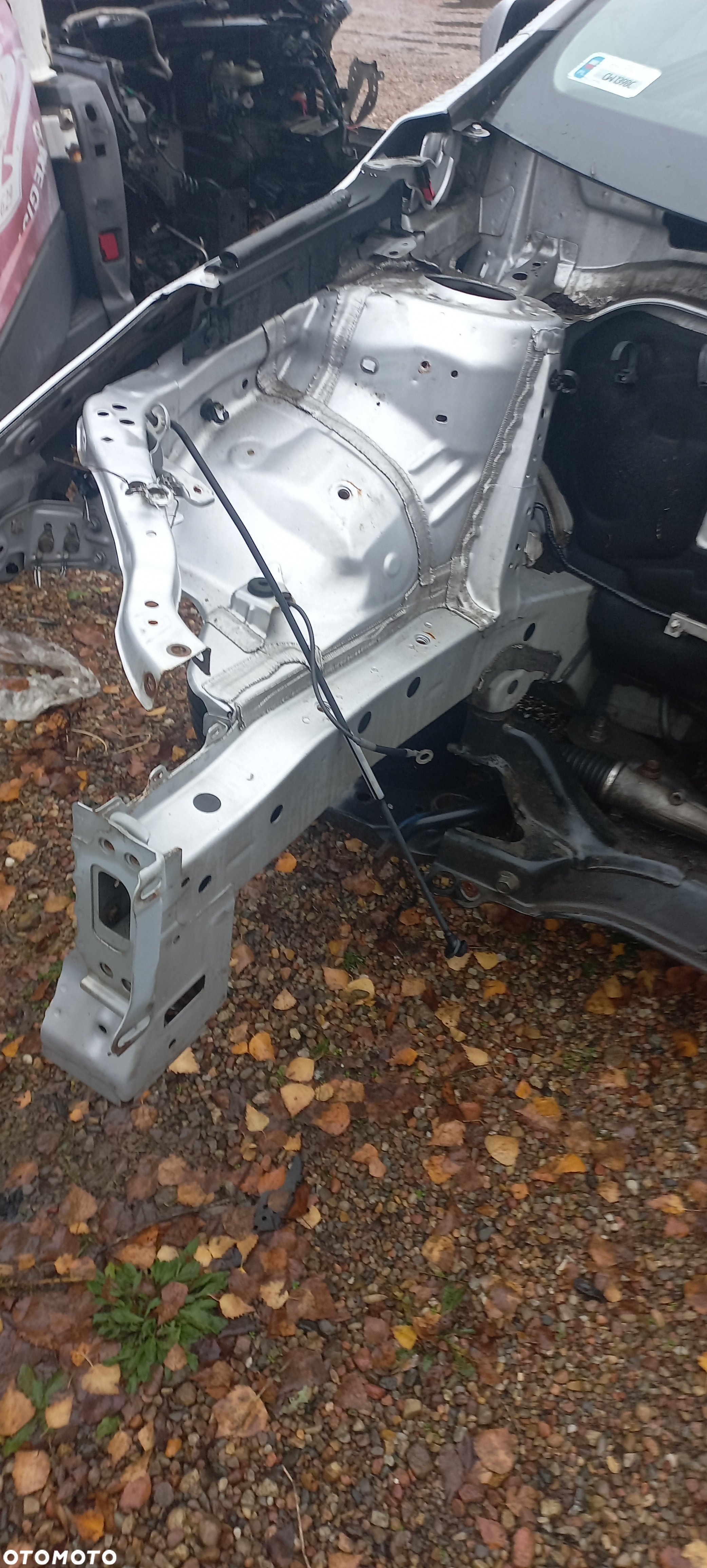Toyota Avensis Combi T27 1F7 17r podłużnica ćwiartka prawa lewa - 2