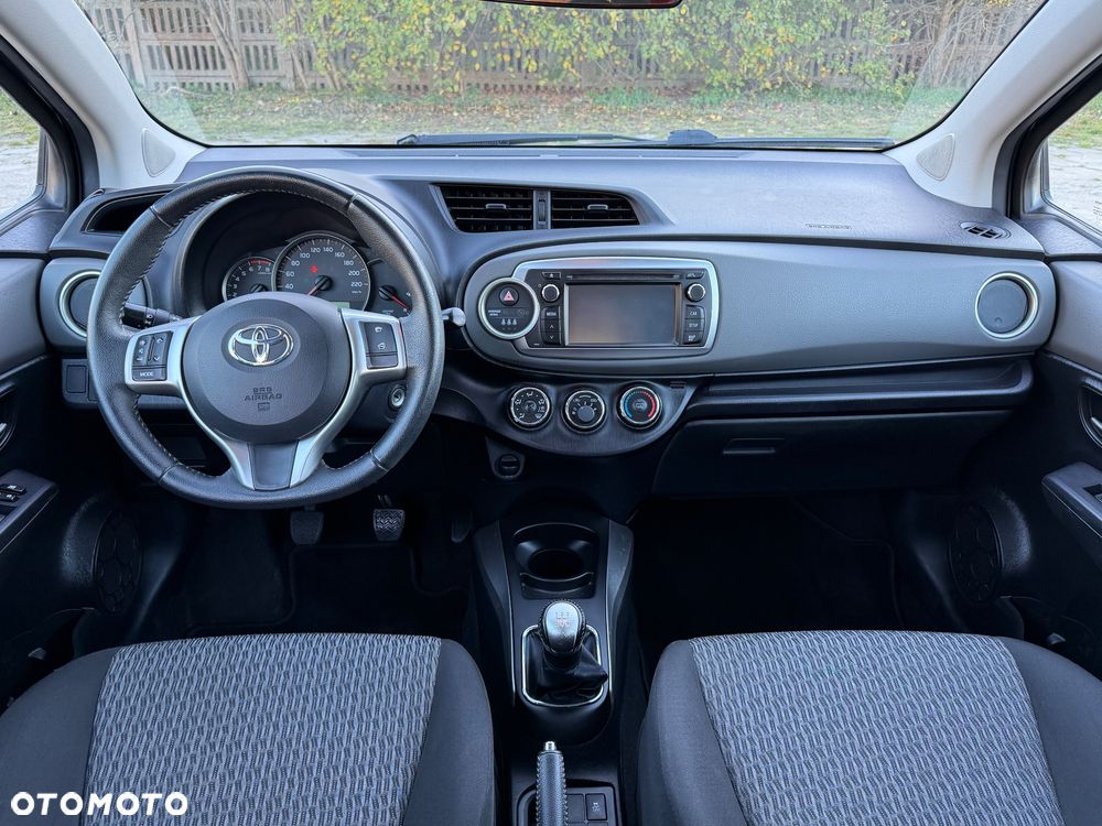 Toyota Yaris 1.0 VVT-i Launch Edition - 11
