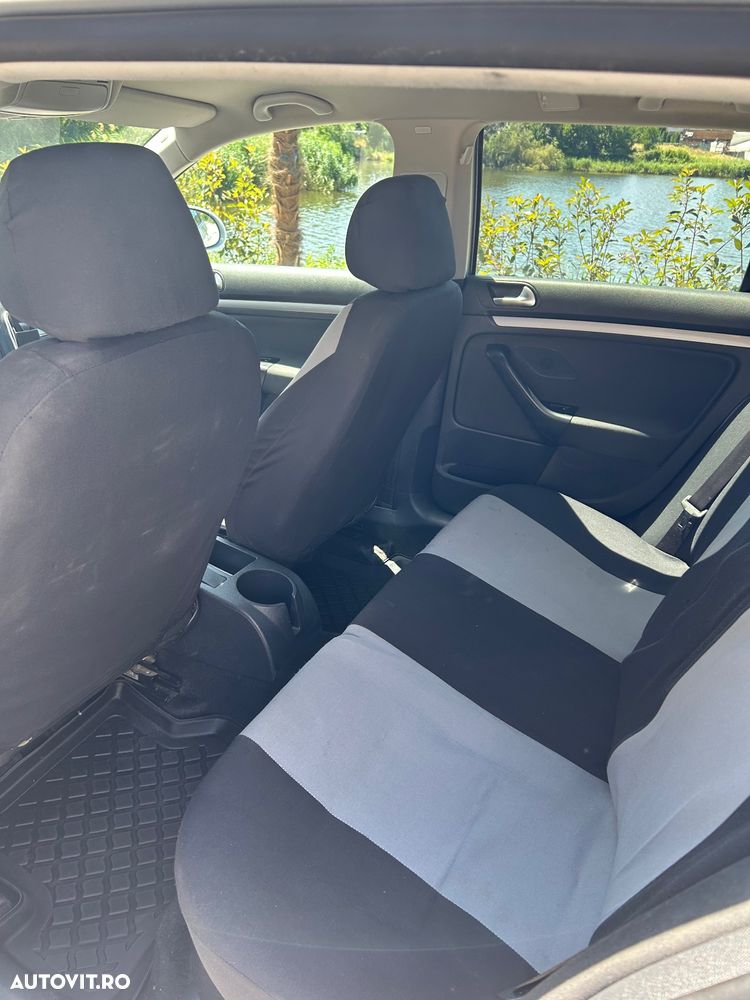 Volkswagen Golf 1.6 TDI DPF Comfortline - 15