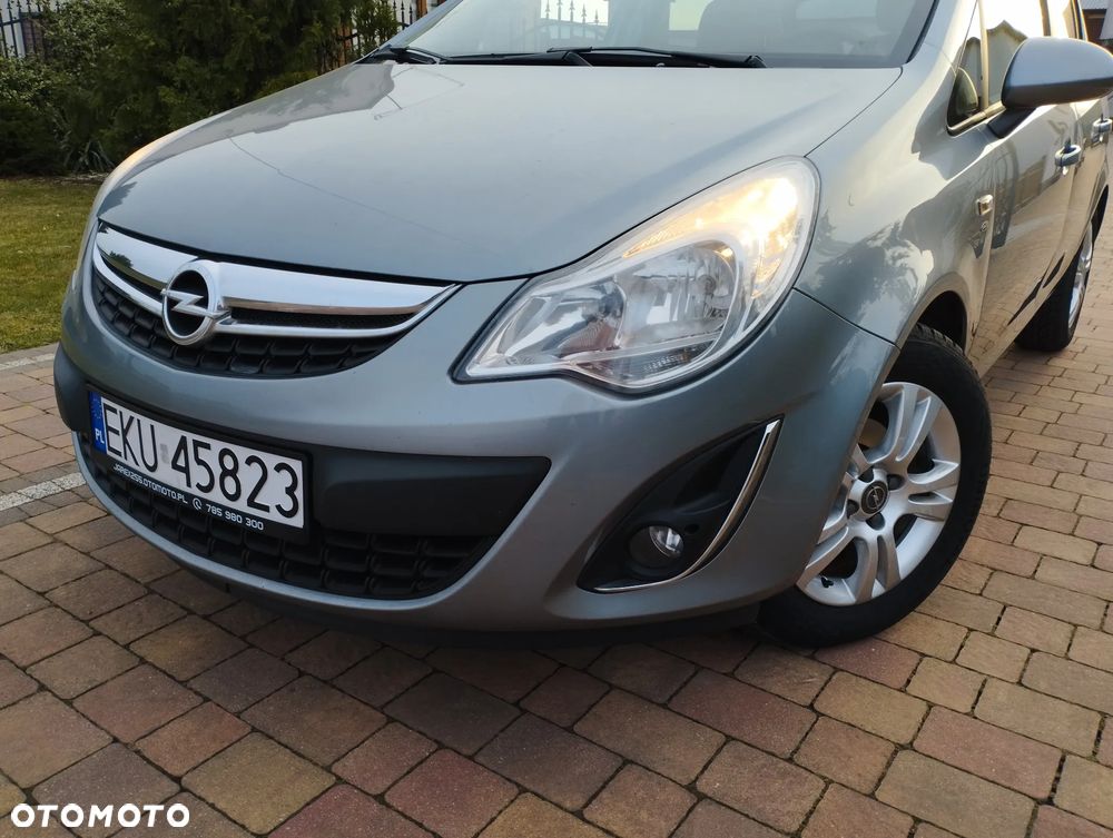 Opel Corsa 1.4 16V 150 Jahre - 1
