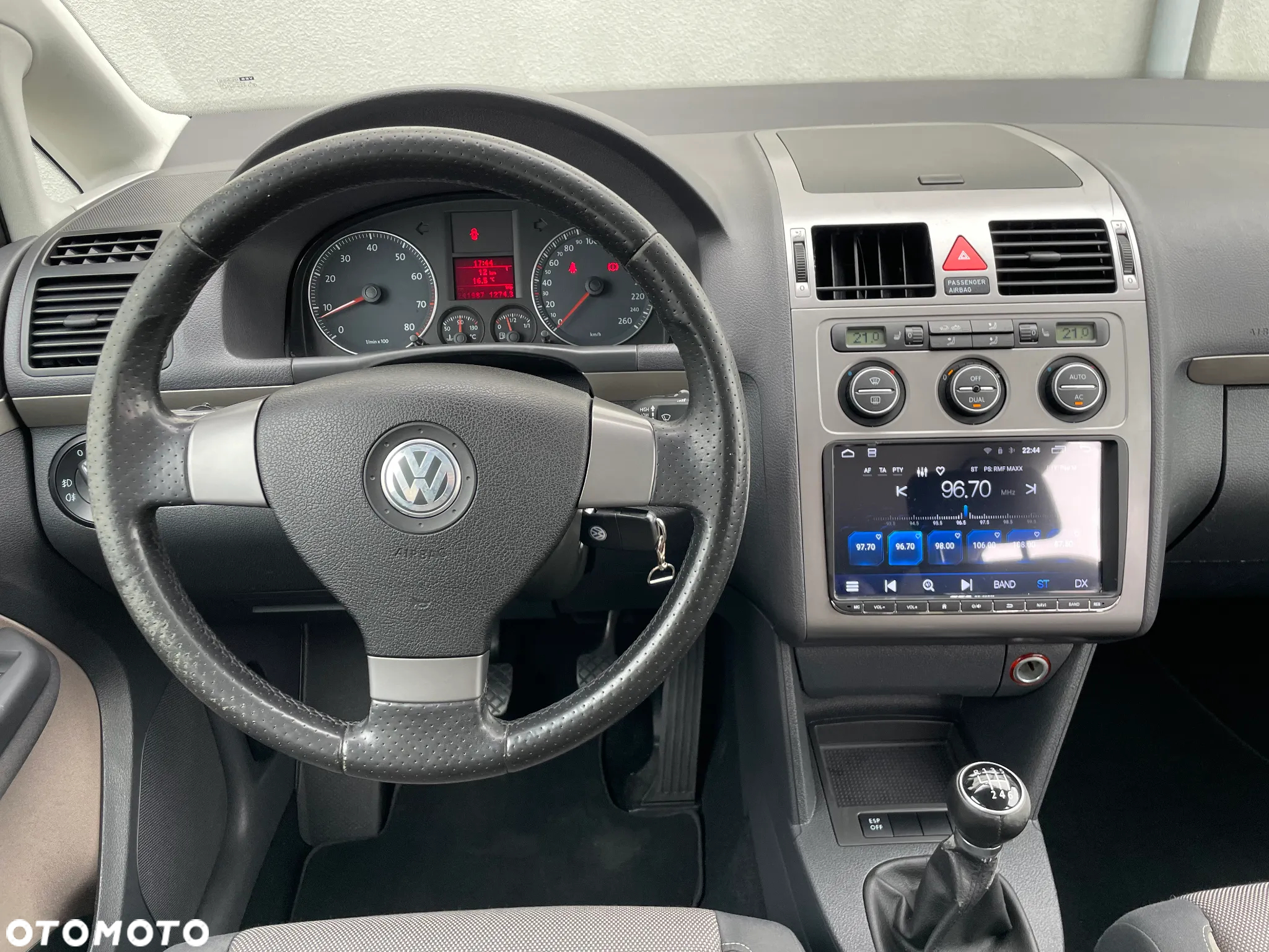 Volkswagen Touran 1.4 TSI Cross - 26