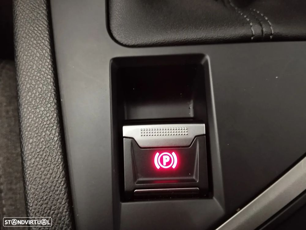 Peugeot 308 1.2 PureTech Active Pack - 32
