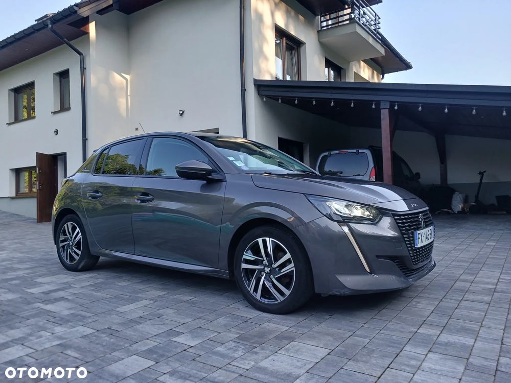 Peugeot 208 PureTech 100 Allure - 1