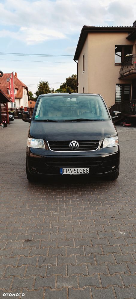 Volkswagen Multivan - 1