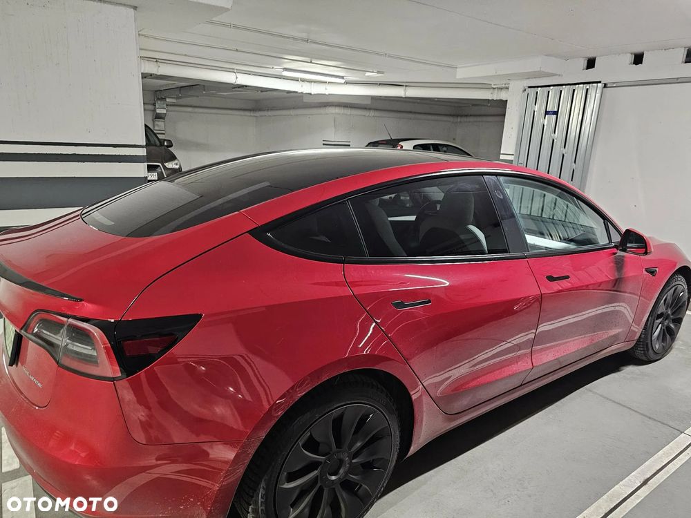 Tesla Model 3 - 5